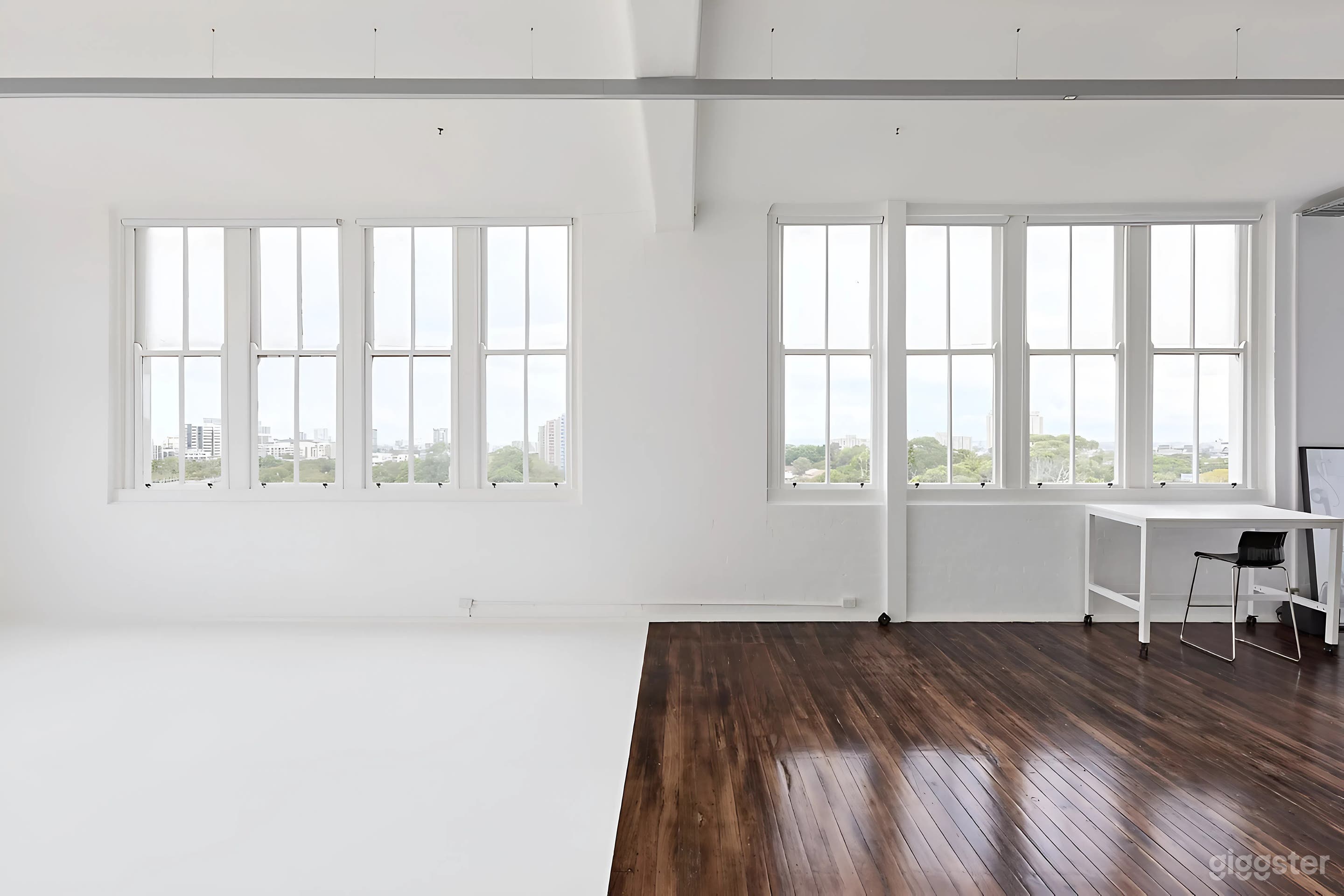 Photography & Film Studio with Cyclorama Photo 4