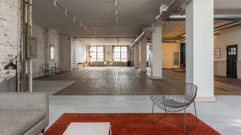  3200sq/ft Renovated Brookyn Warehouse Photo Studio 