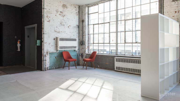  3200sq/ft Renovated Brookyn Warehouse Photo Studio 