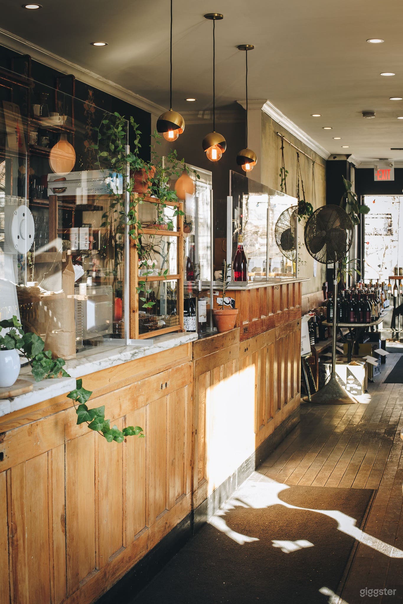Idyllic Coffee Shop and Wine Bar 1 in Sorauren, Toronto Photo 3