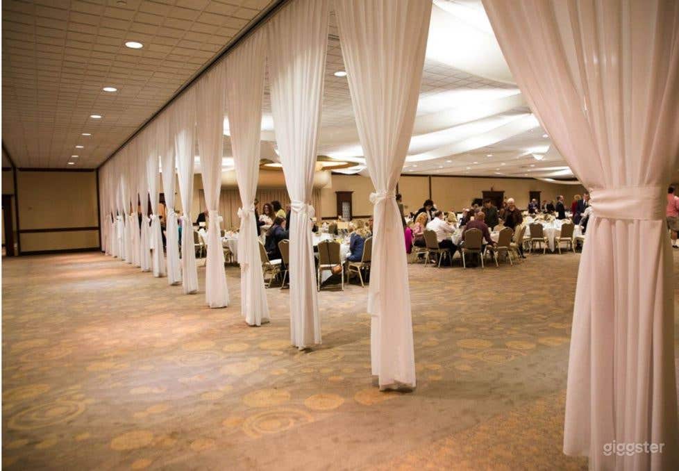 Spacious Grand Ballroom in Ohio Photo 1