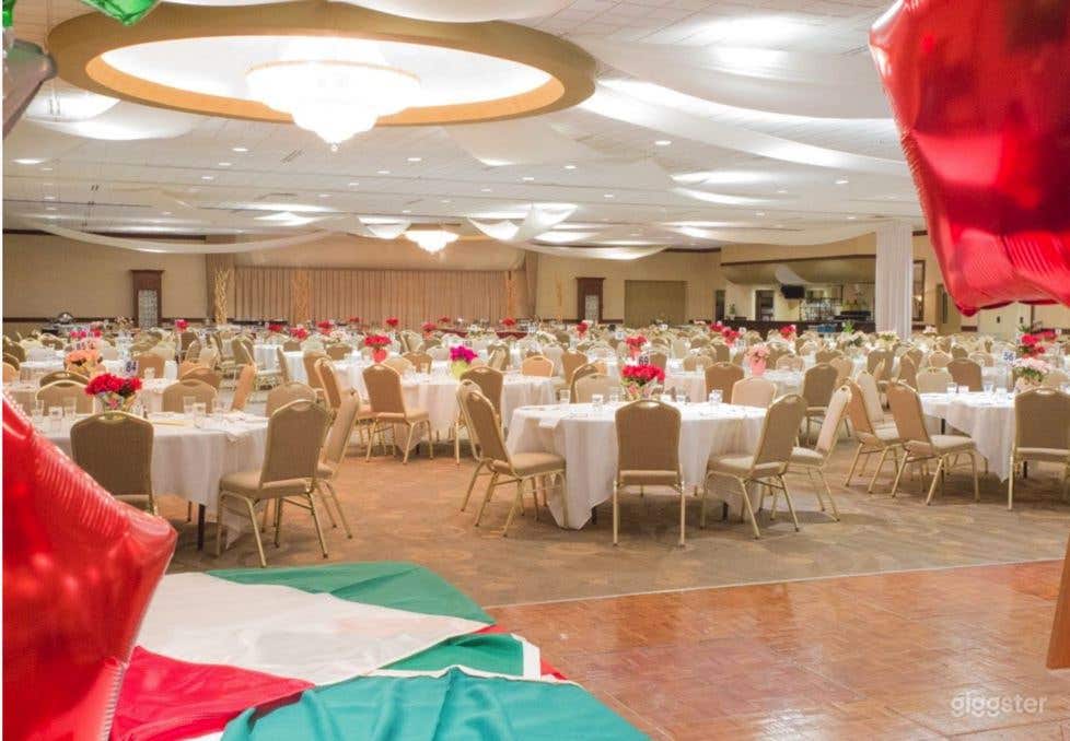 Spacious Grand Ballroom in Ohio Photo 2