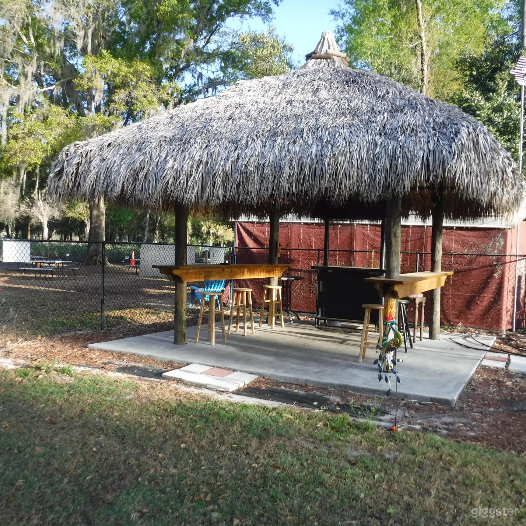 Tiki Hut