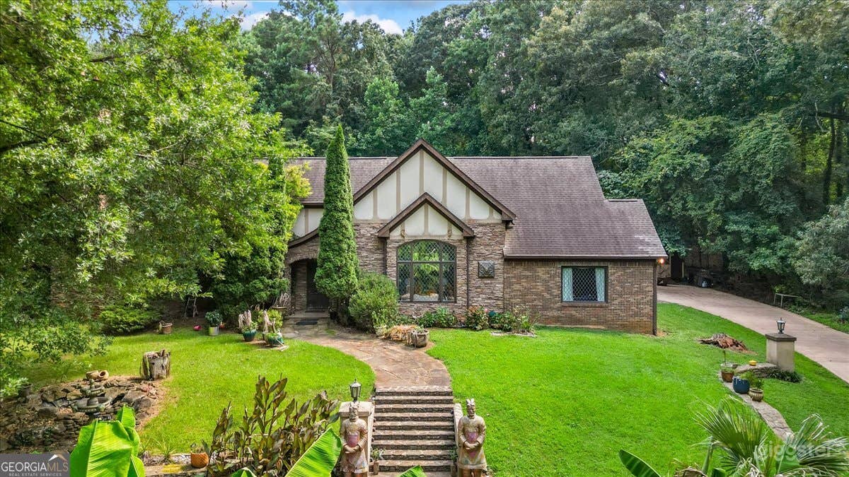 Cipresso Castle -Luxury Mansion in Atlanta 7000 sf Photo 3