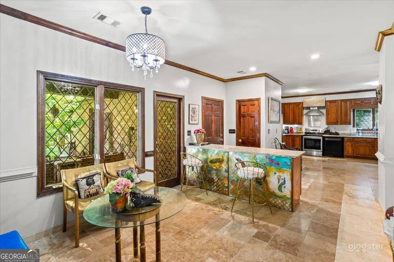  Cipresso Castle -Luxury Mansion in Atlanta 7000 sf 