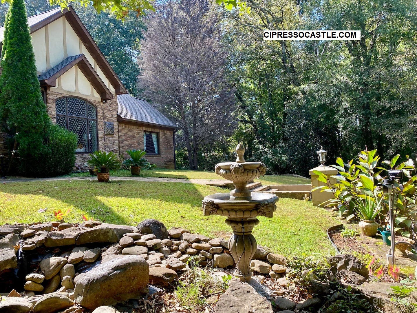 Cipresso Castle -Luxury Mansion in Atlanta 7000 sf Photo 4