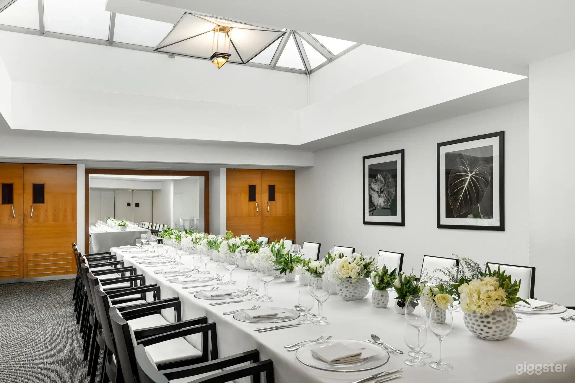 White Room Photo 1