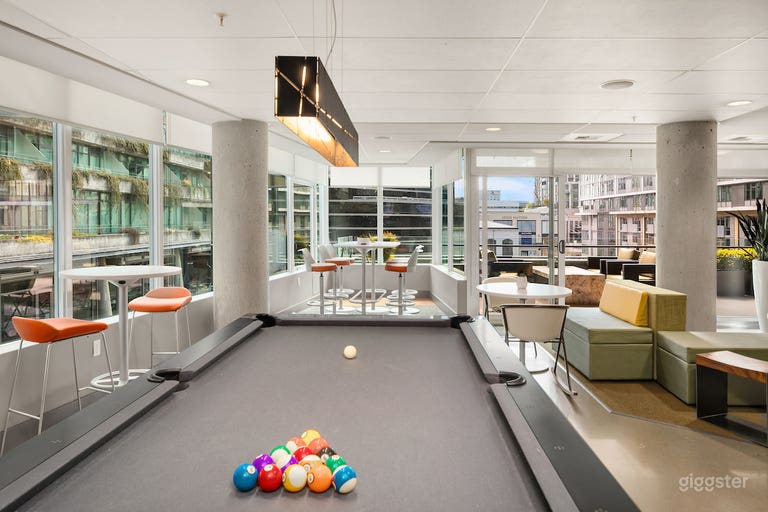  Expansive, Modern Lounge & Patio in Bellevue 