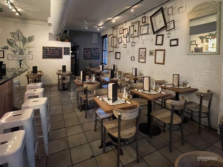  Bright & Airy Light Filled Restaurant Space 