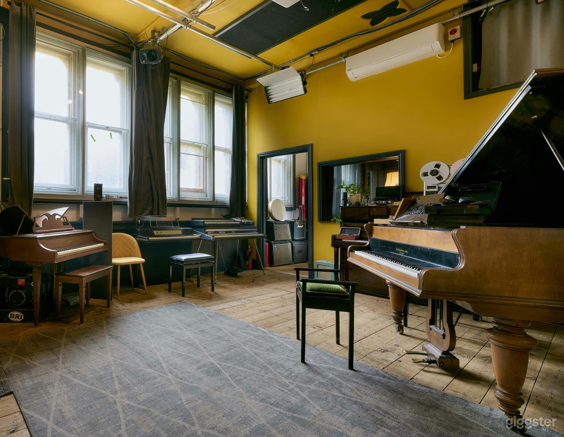 A Vibrant, Multipurpose, Daylit Recording Studio Photo 2