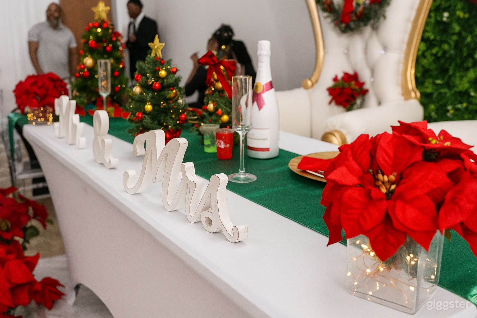 Holiday Sale! Garden Glam-Themed Space w/ Setup Included Photo 2