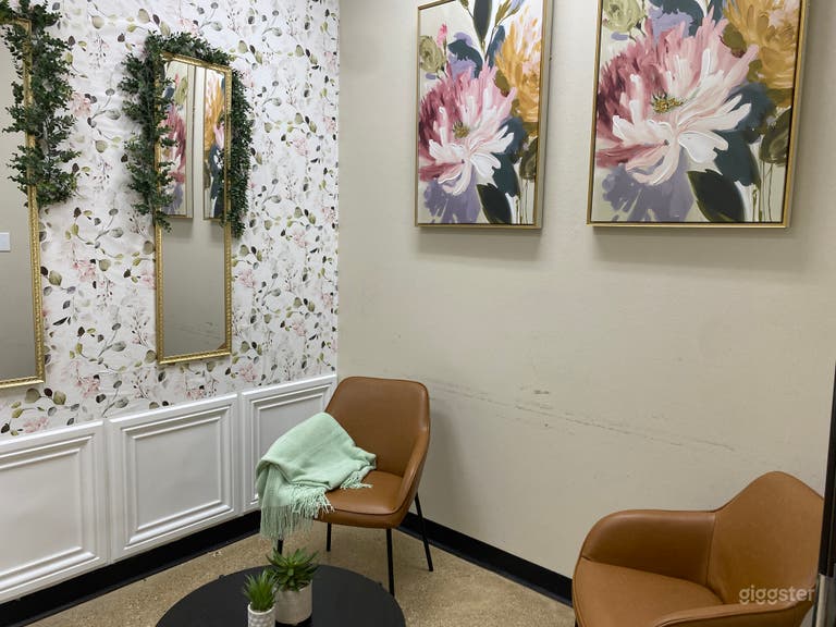  Garden Glam-Themed Space w/ Setup Included 