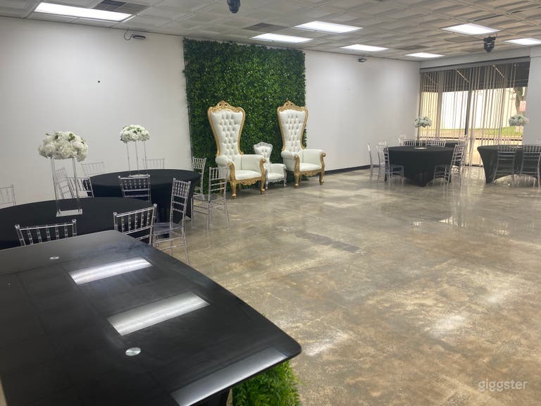  Garden Glam-Themed Space w/ Setup Included 