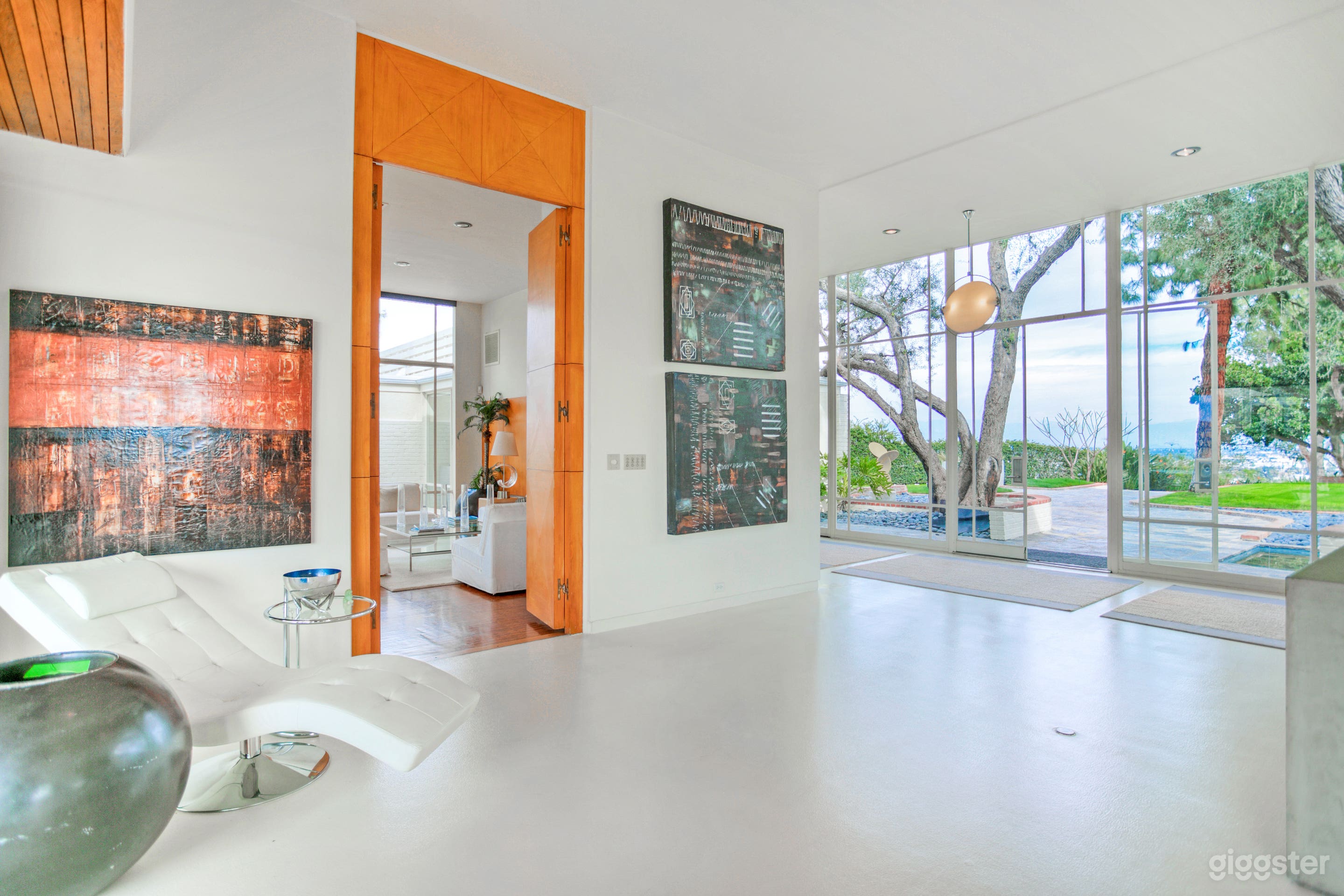 The Fox Estate Photo 3