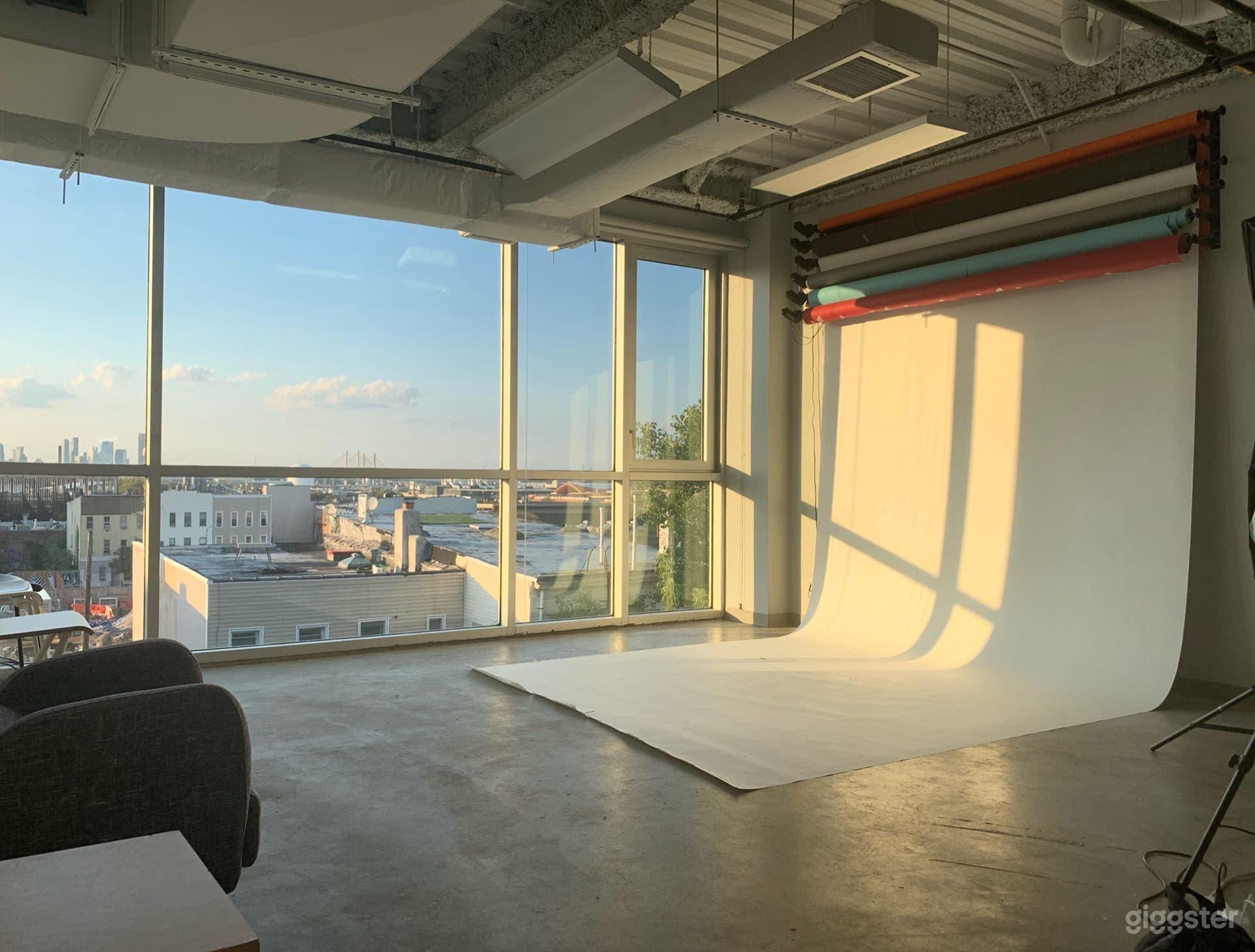 Floor to Ceilings Backdrops Studio Photo 1