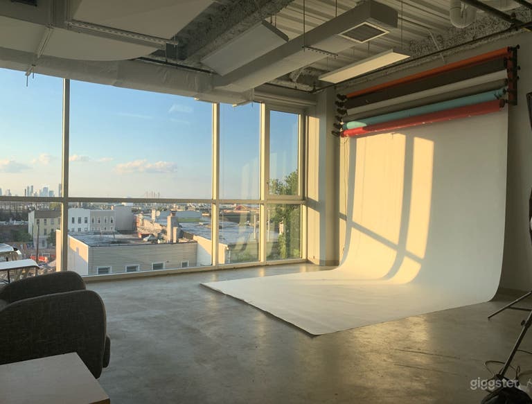  Floor to Ceilings Backdrops Studio 