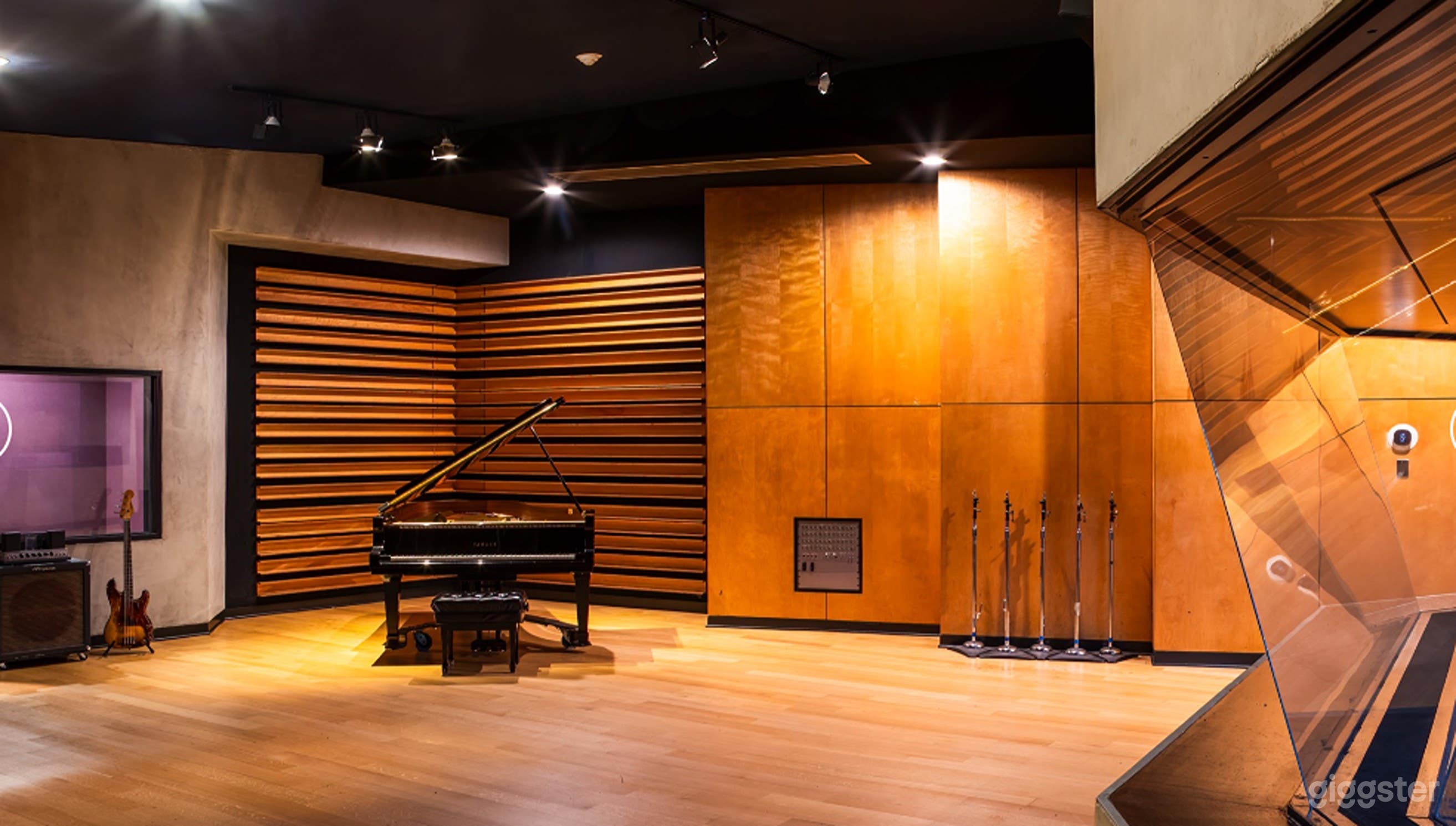 5,000 Sq Ft Studio A Photo 4
