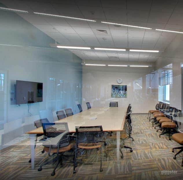 Snug Library Conference Room in Baton Rouge Photo 4