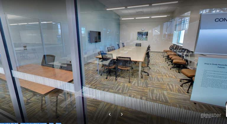  Snug Library Conference Room in Baton Rouge 