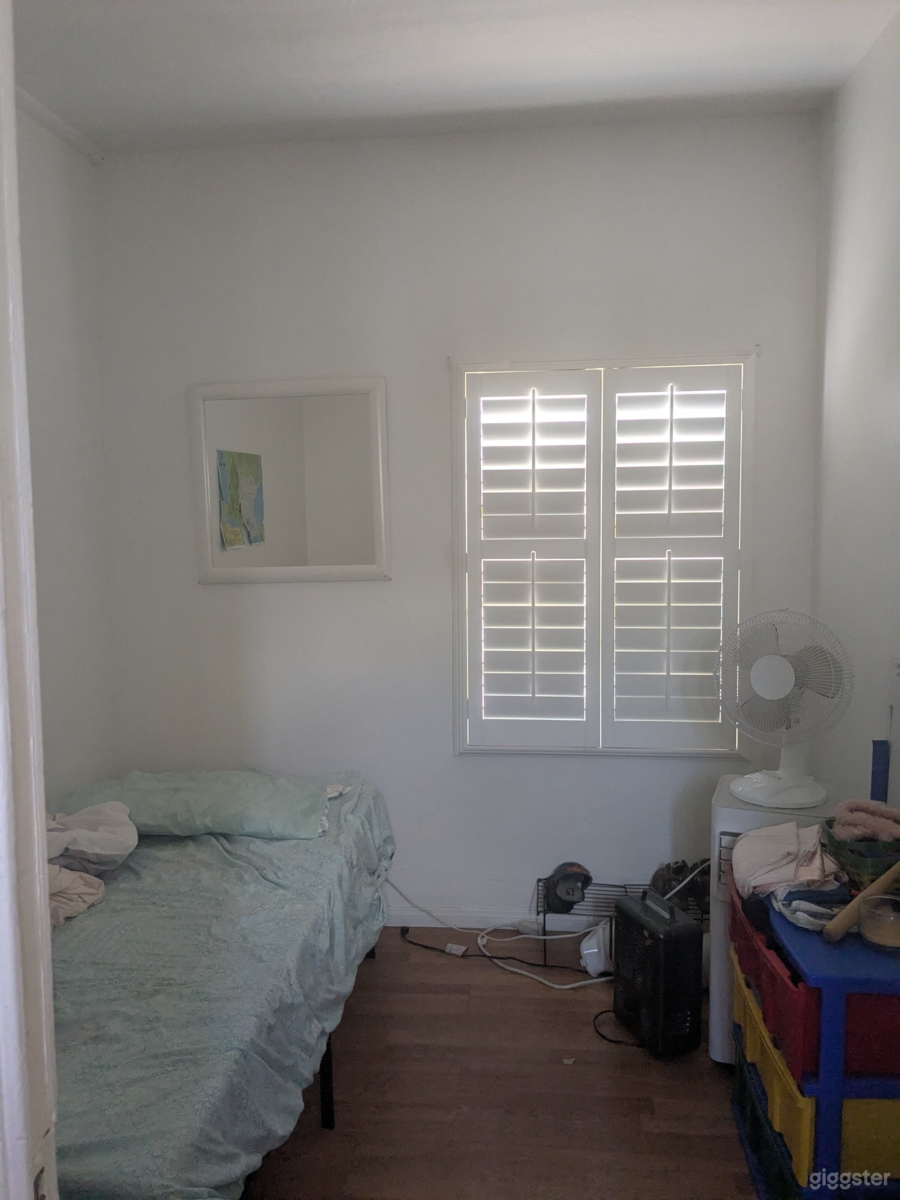 Small bedroom or office 