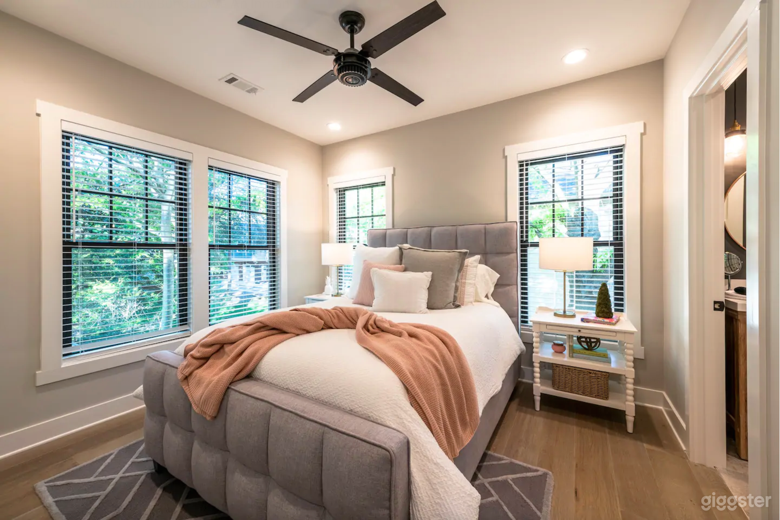 Butterfly Bungalow | Newly-built, Carriage House Photo 4