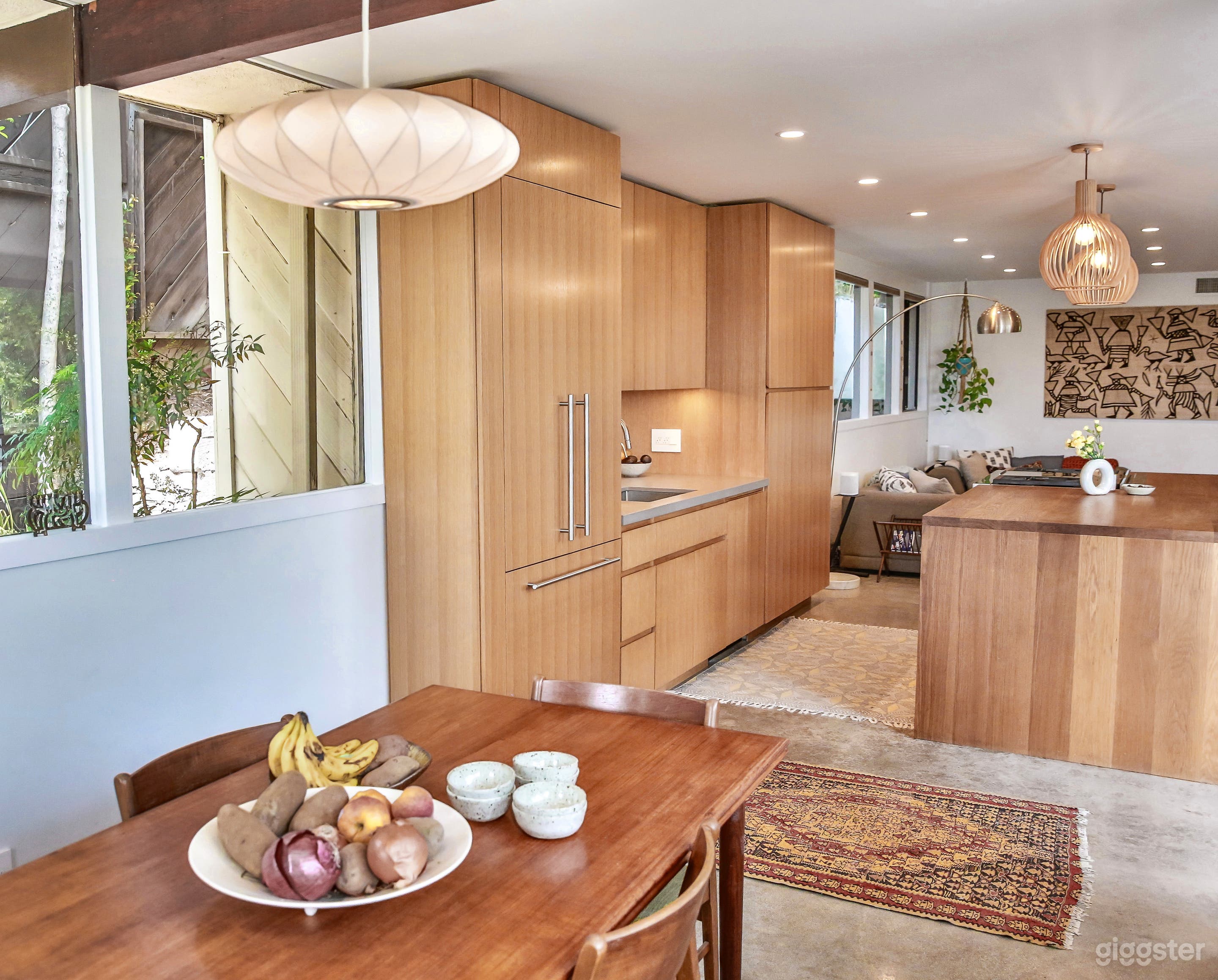 Gorgeous MidCentury Modern, Wood Island, Cooking Shoots Photo 2