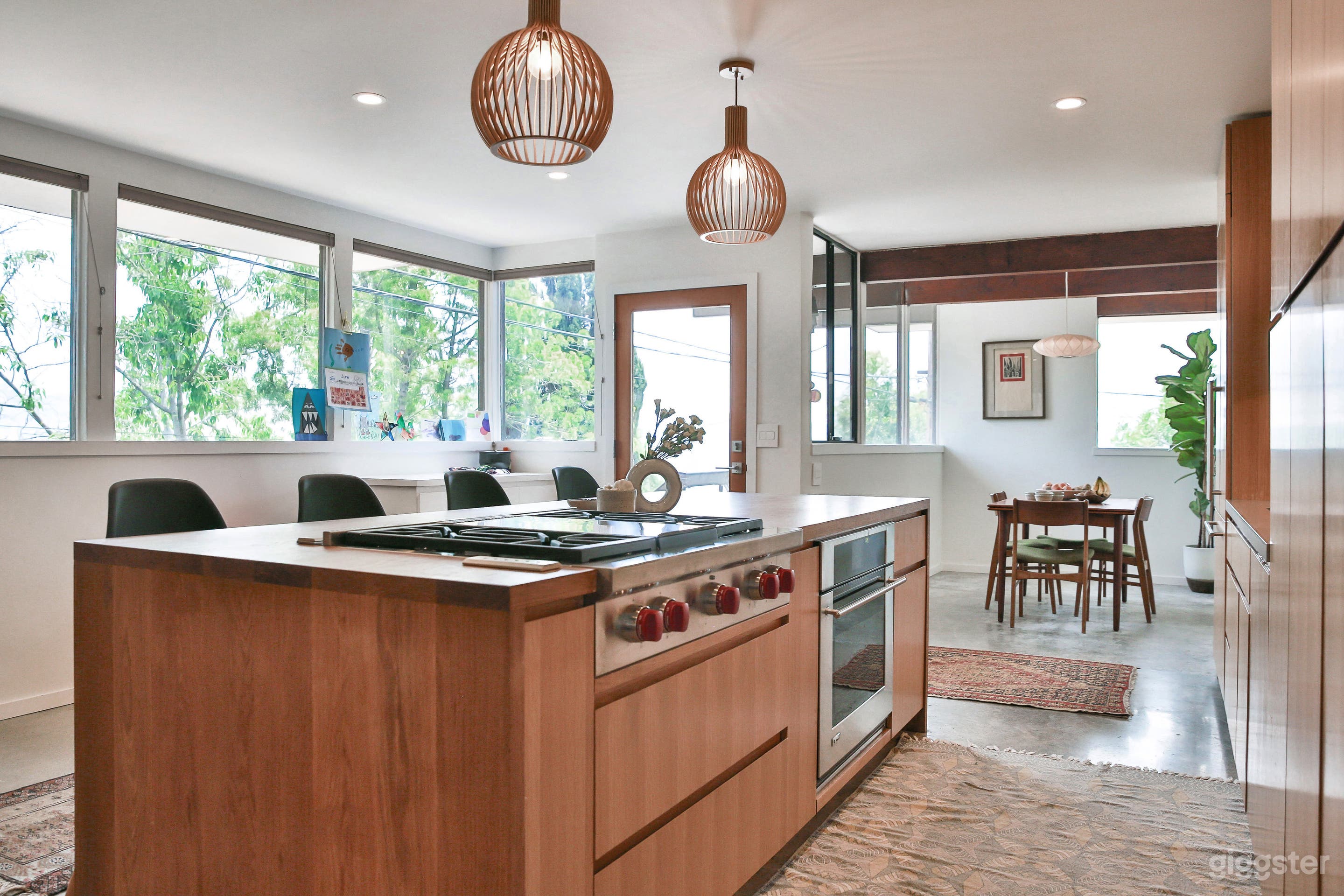 Gorgeous MidCentury Modern, Wood Island, Cooking Shoots Photo 3