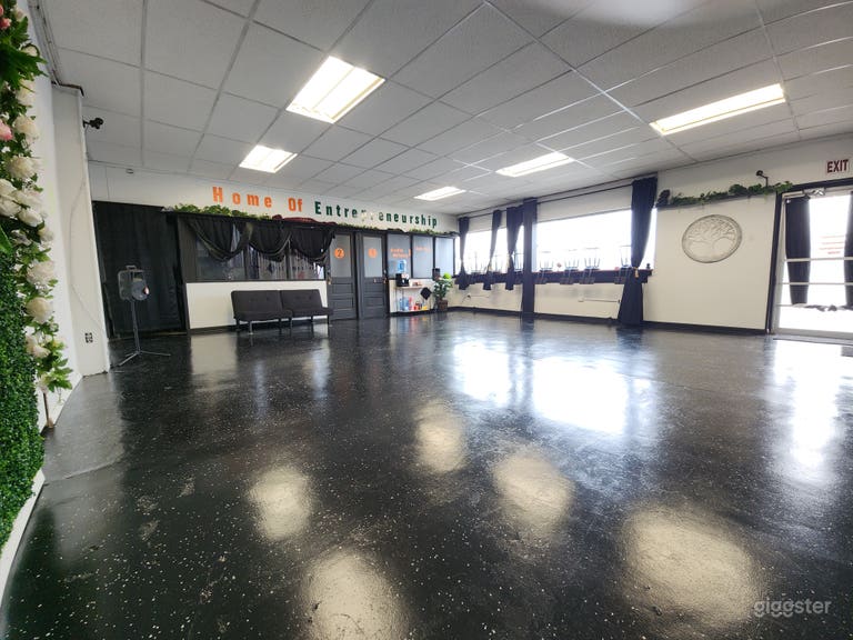  Unleash Your Creativity: The Ultimate Creative Hub 