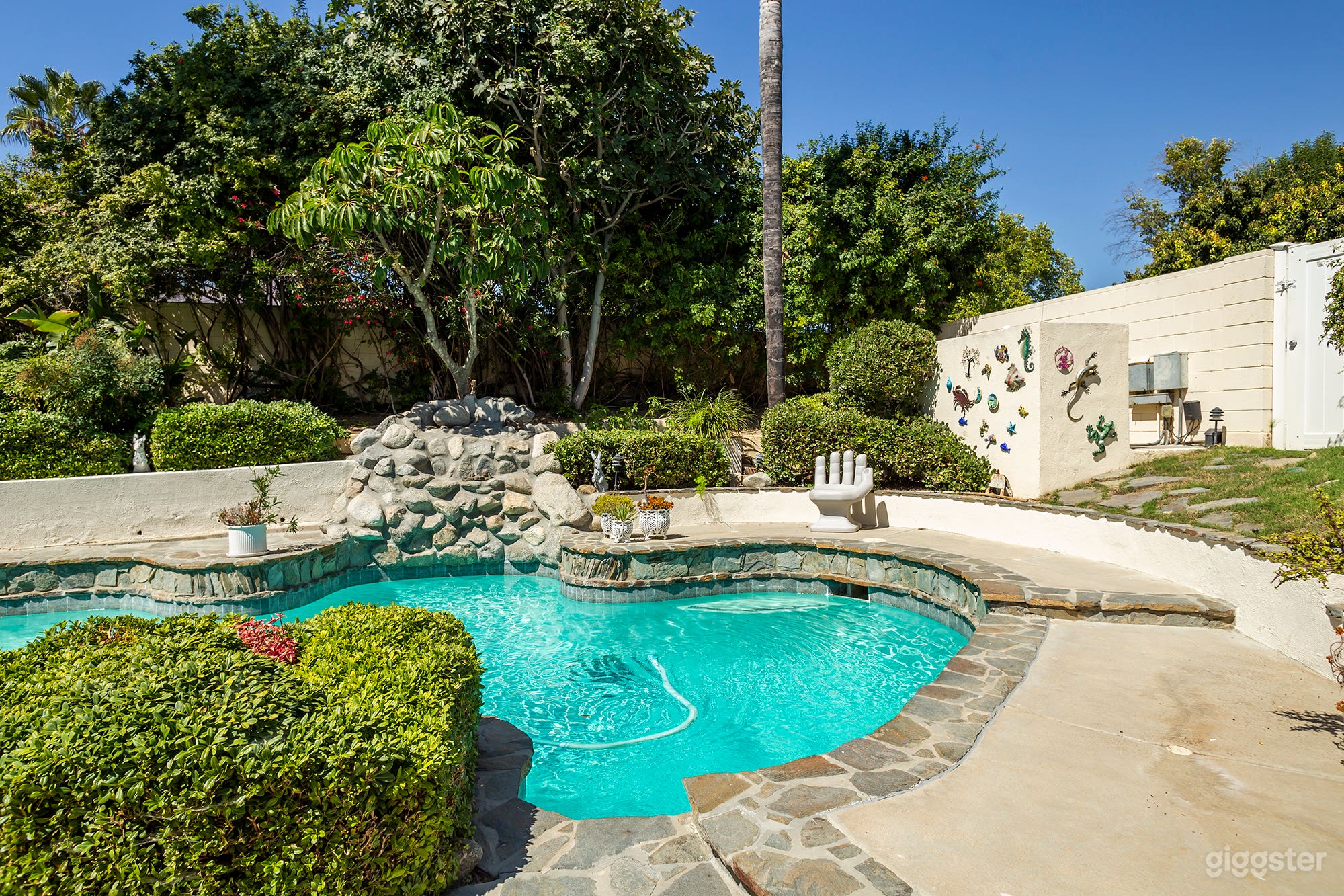 Spacious Americana Photo 3