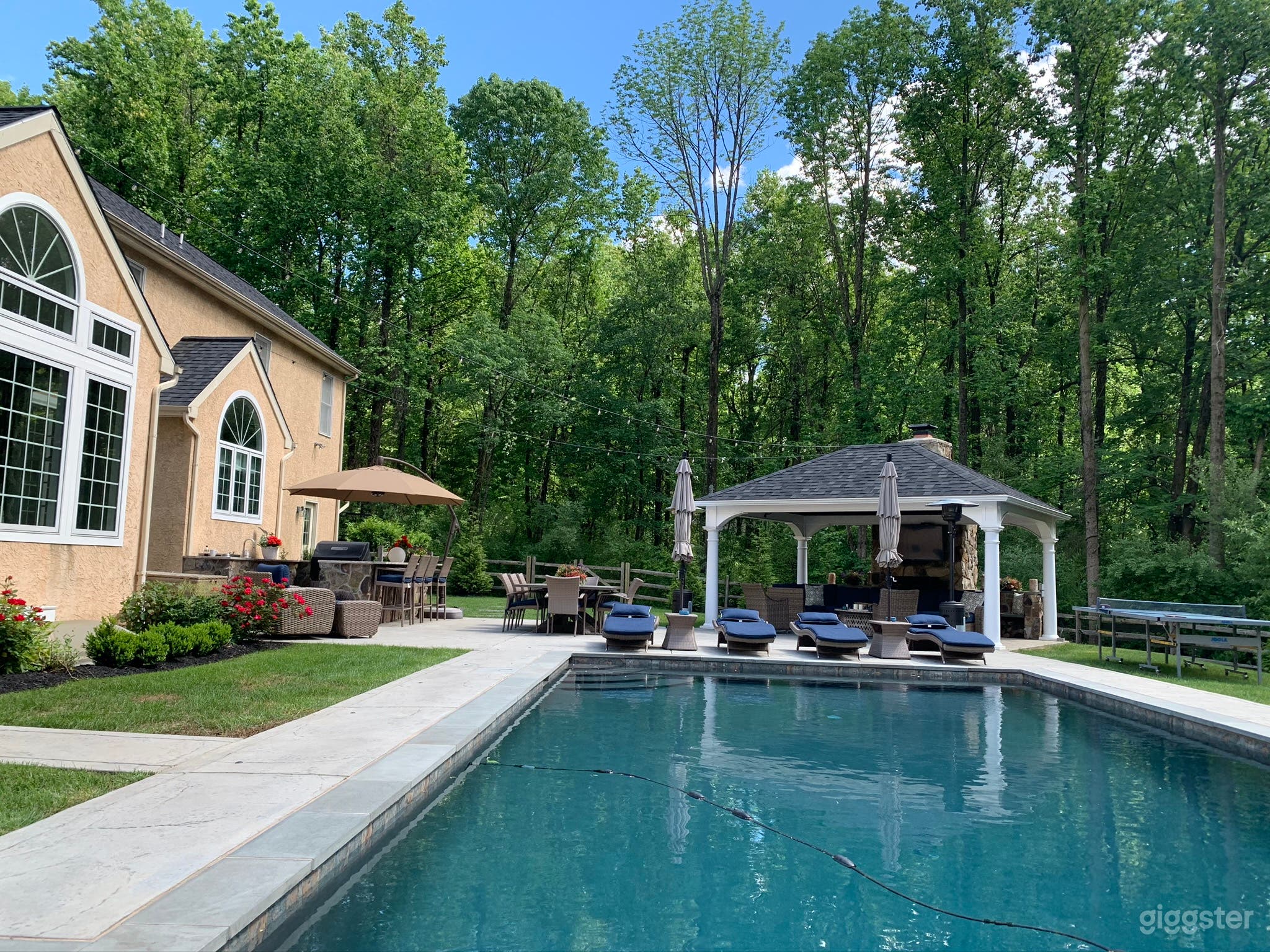 Beautiful Traditional Family Home Photo 1