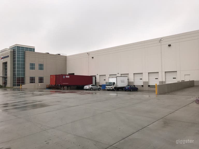  Warehouse Yard in South Bay    