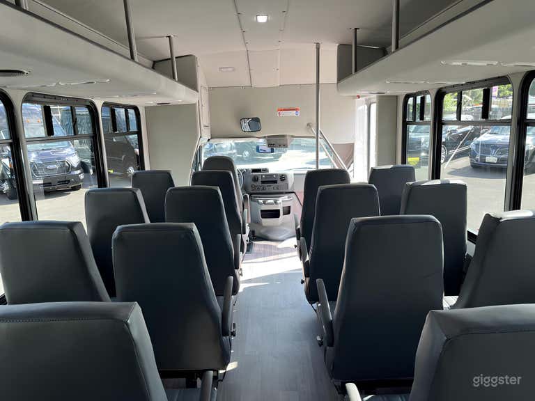  Ford StarCraft Executive Shuttle 50 