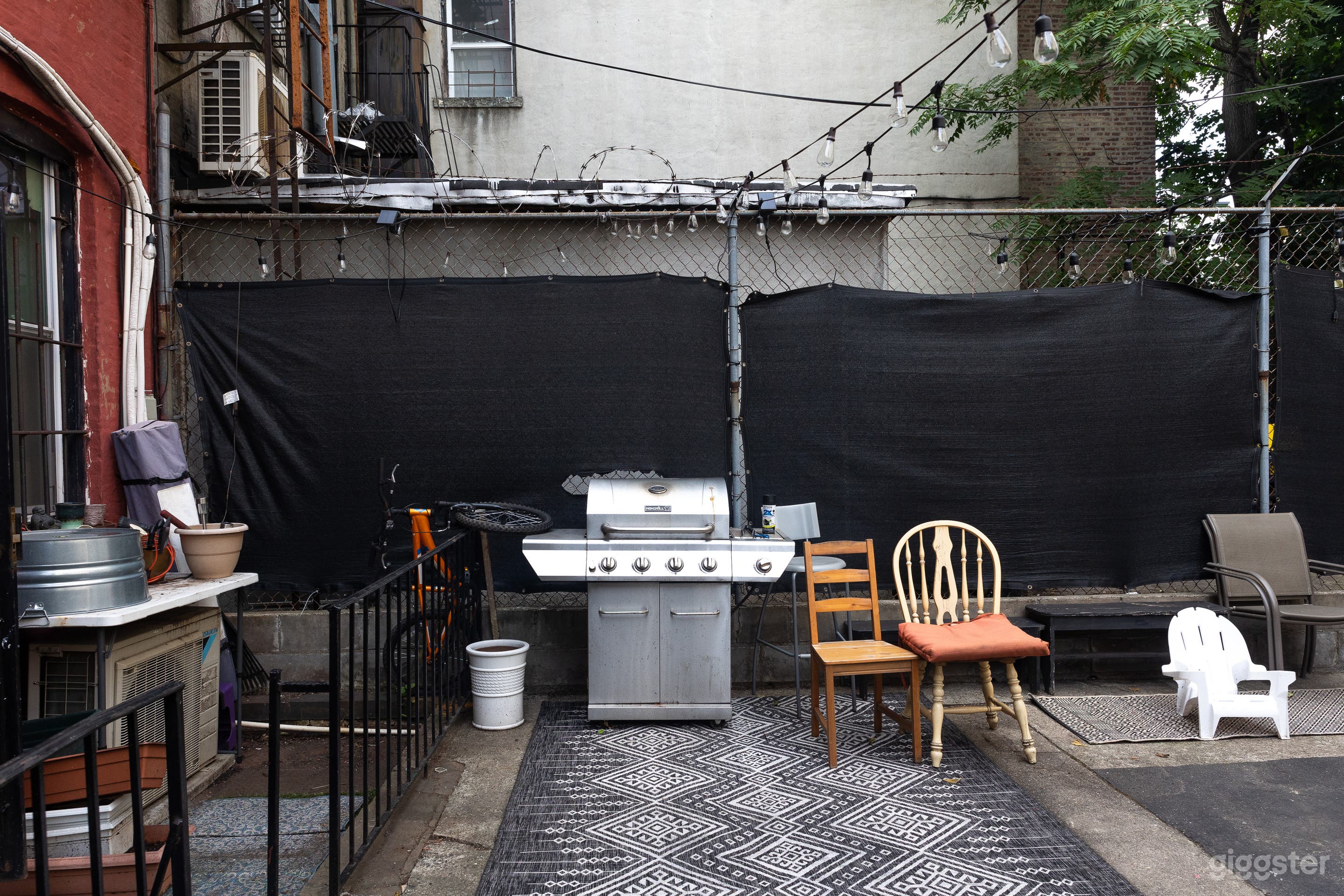 Storefront with Backyard near Prospect Park Photo 3