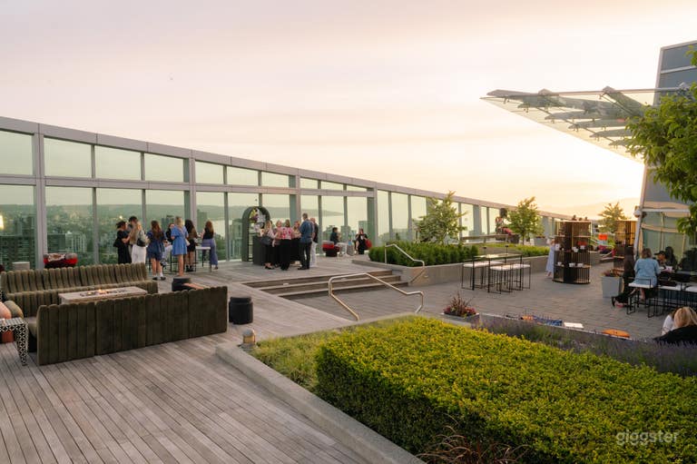  Incredible views @ The Rooftop 