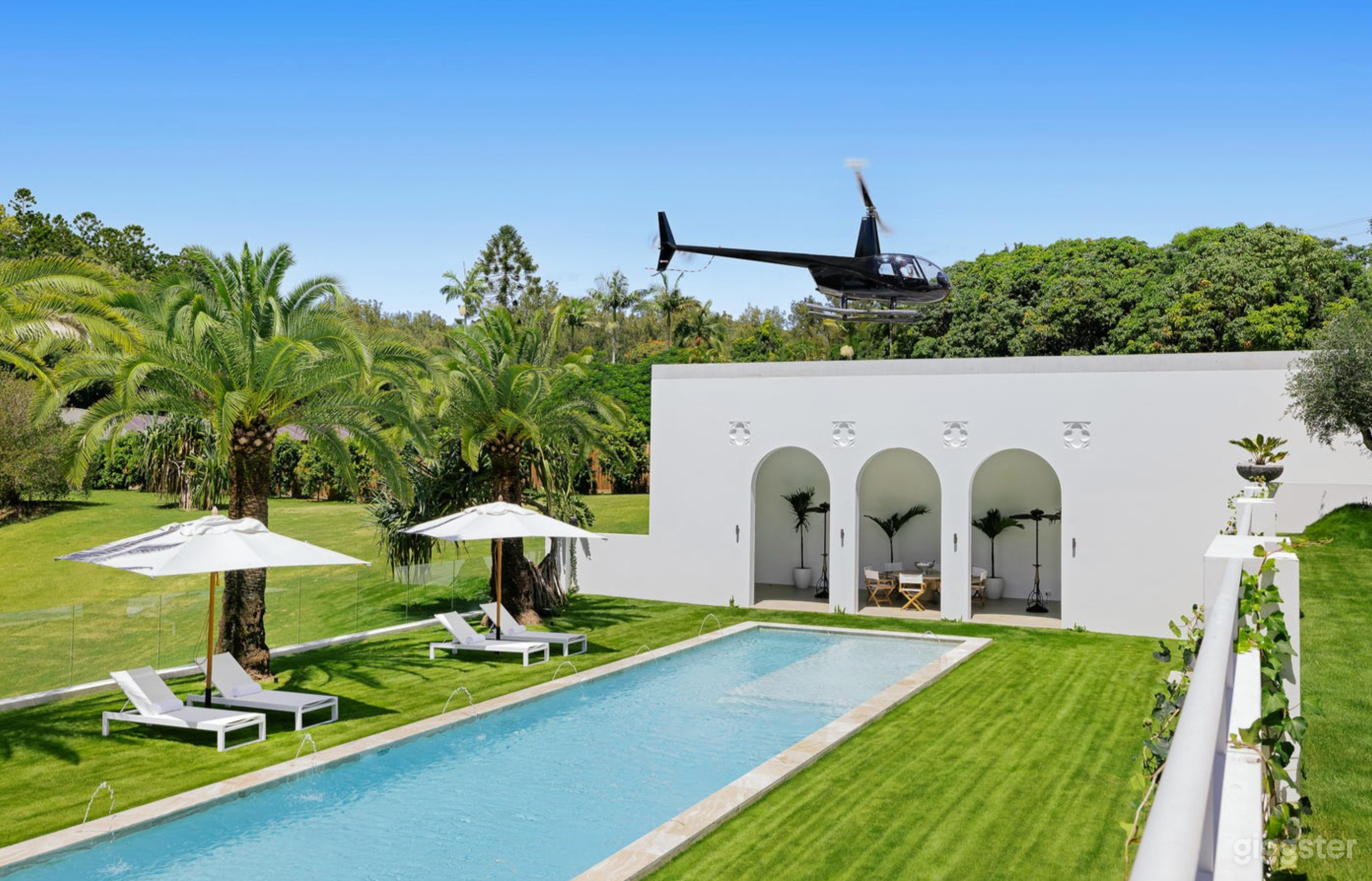B Estate - Mediterranean Mansion with Helipad & Pool Photo 1