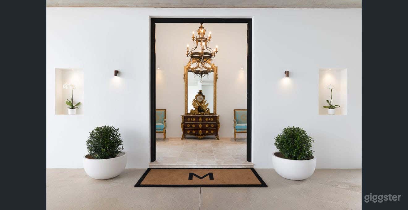 B Estate - Mediterranean Mansion with Helipad & Pool Photo 3
