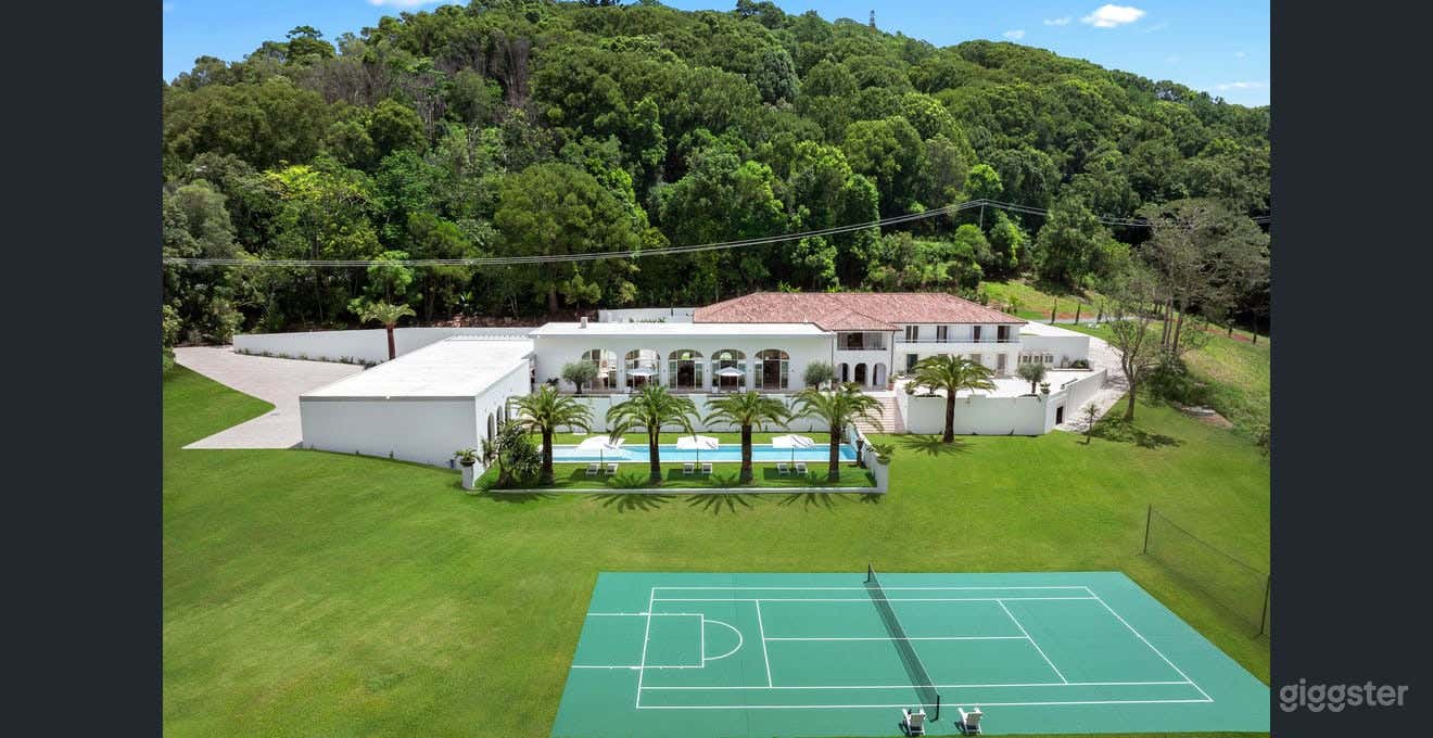 B Estate - Mediterranean Mansion with Helipad & Pool Photo 2