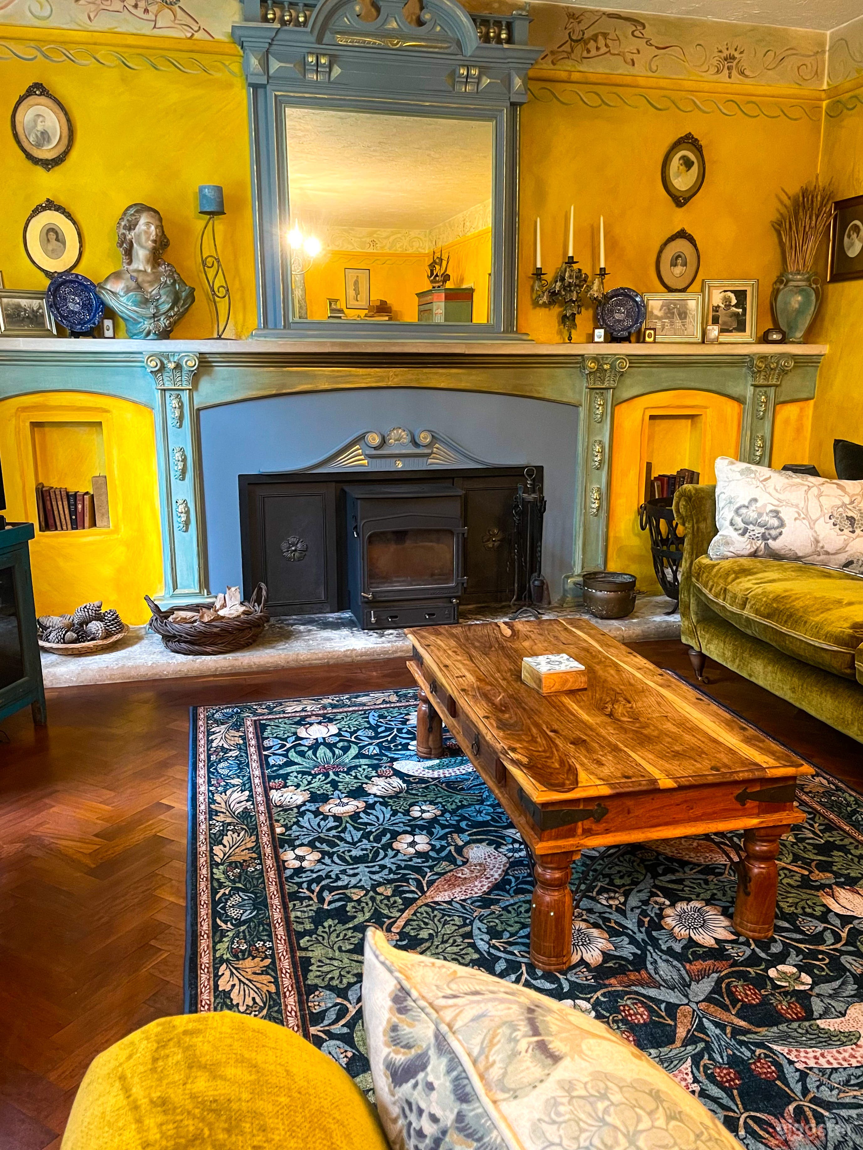 Fireplace with magnificent over mantle mirror