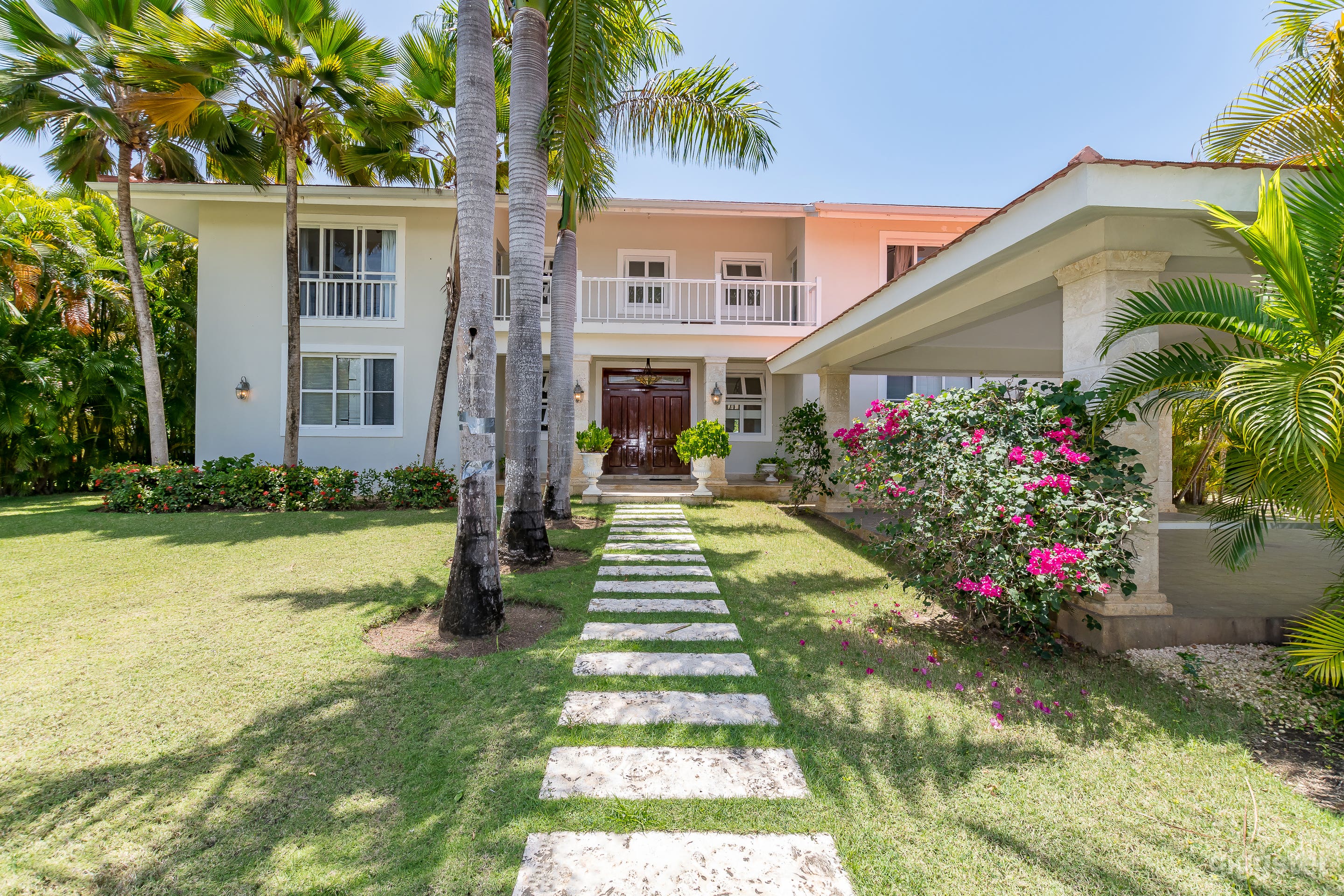 Villa Favorita Photo 1