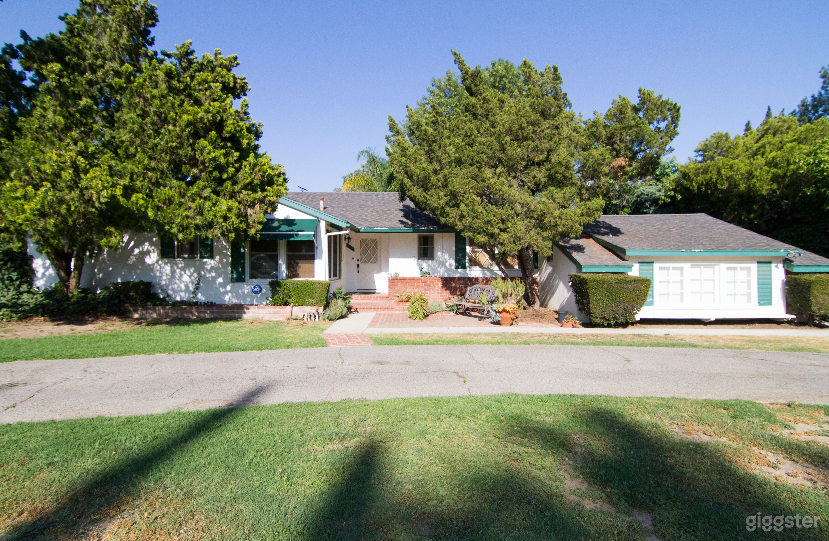 50's Ranch Style with Pool Photo 1