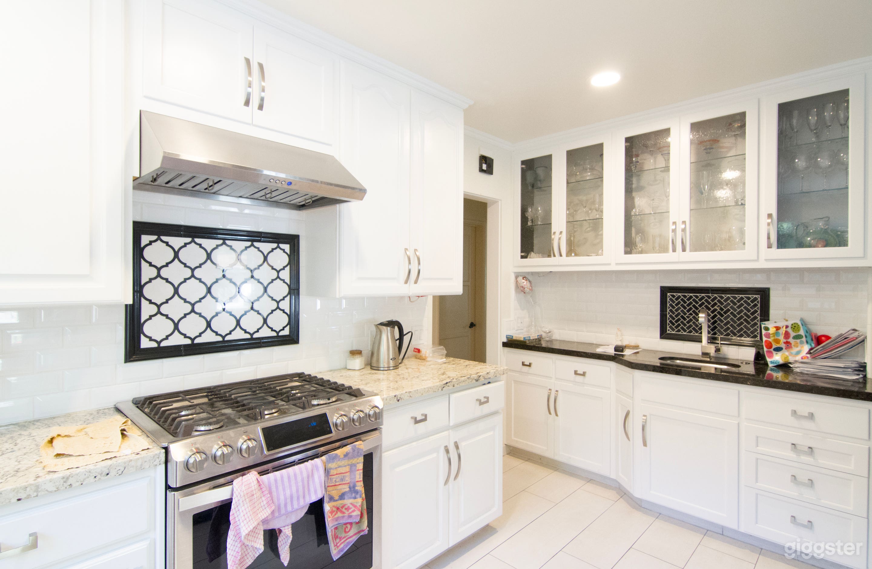 50's Ranch Style with Pool Photo 3