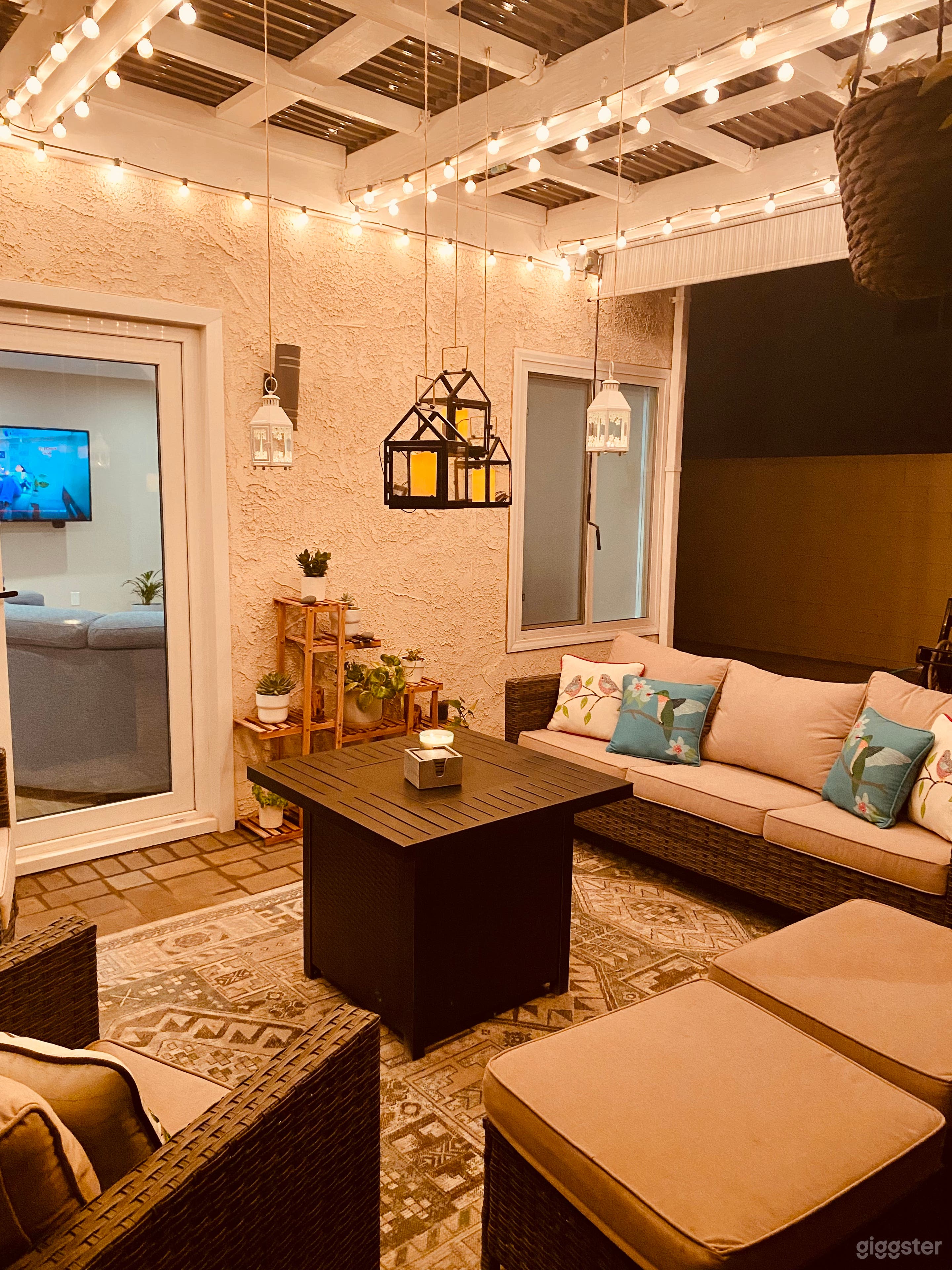 Exquisite Modern Farmhouse Photo 2