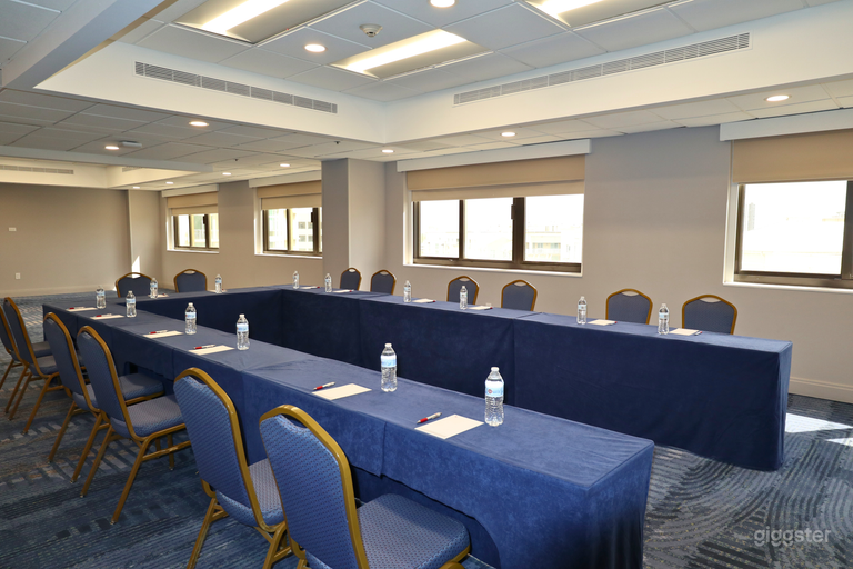  Elegant 7th Floor Meeting Rooms for Business Events 