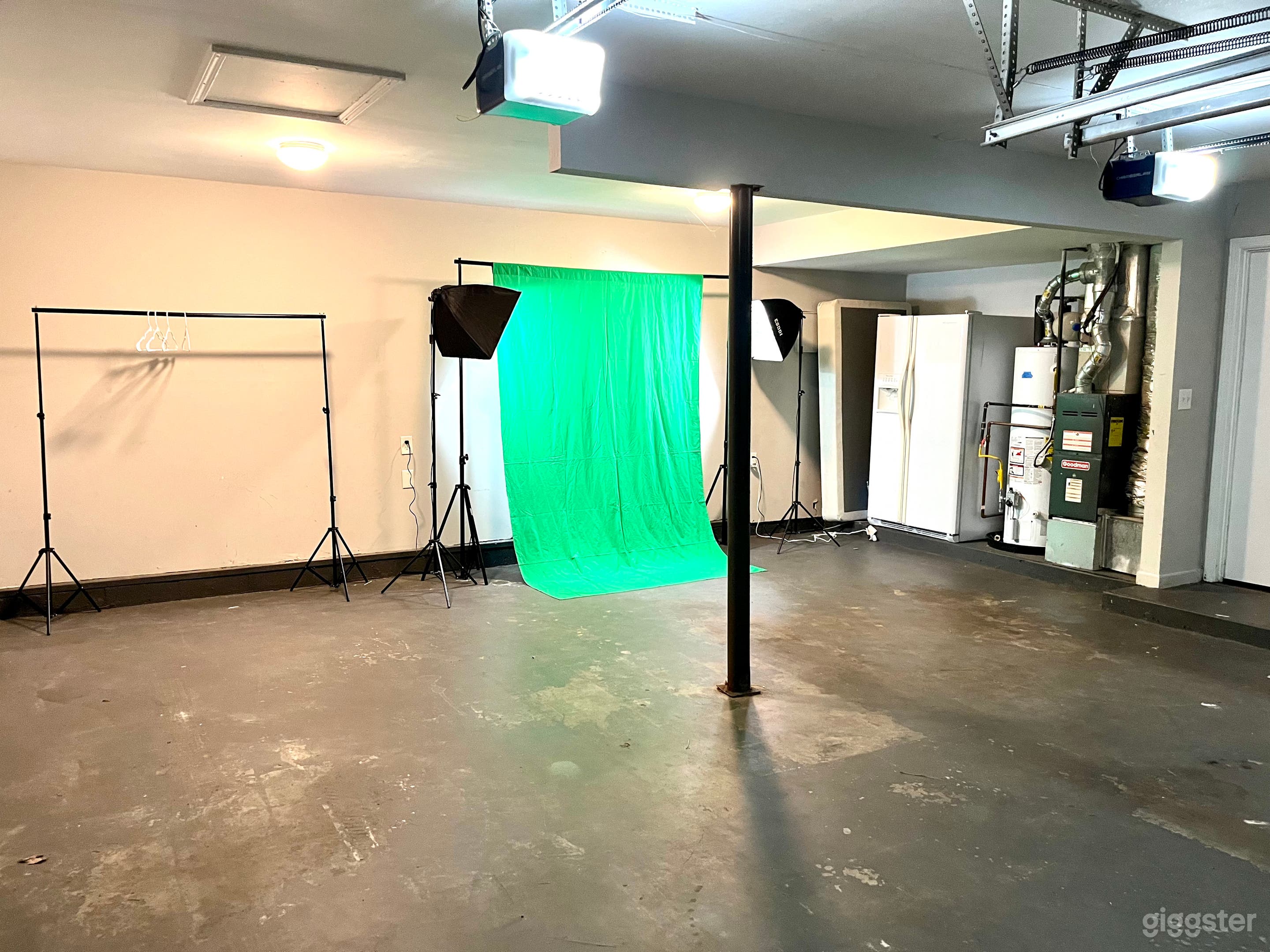 Green Screen For Film, Photoshoots &amp; Production Photo 2