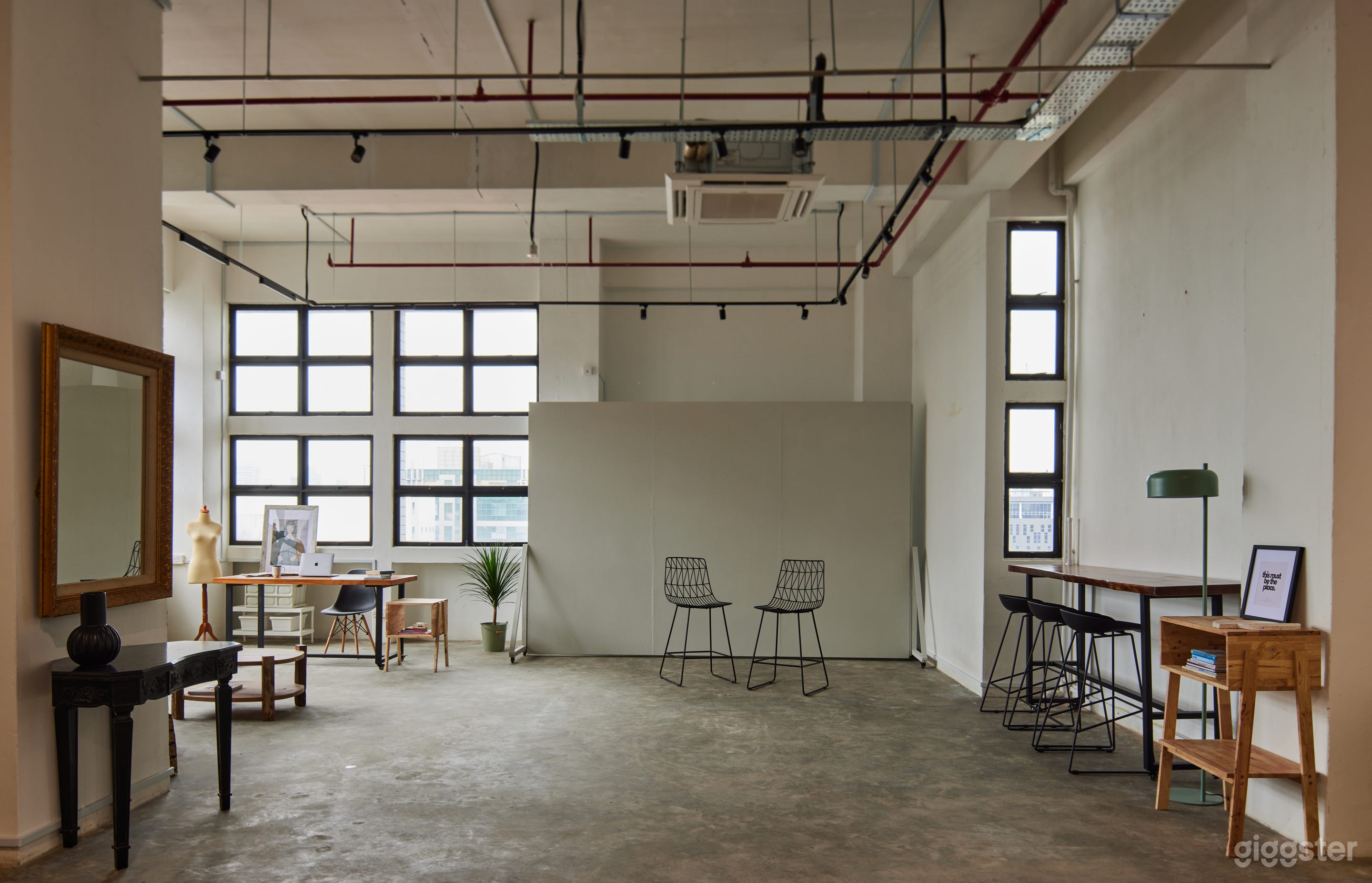 Amazing Space Studio Photo 1