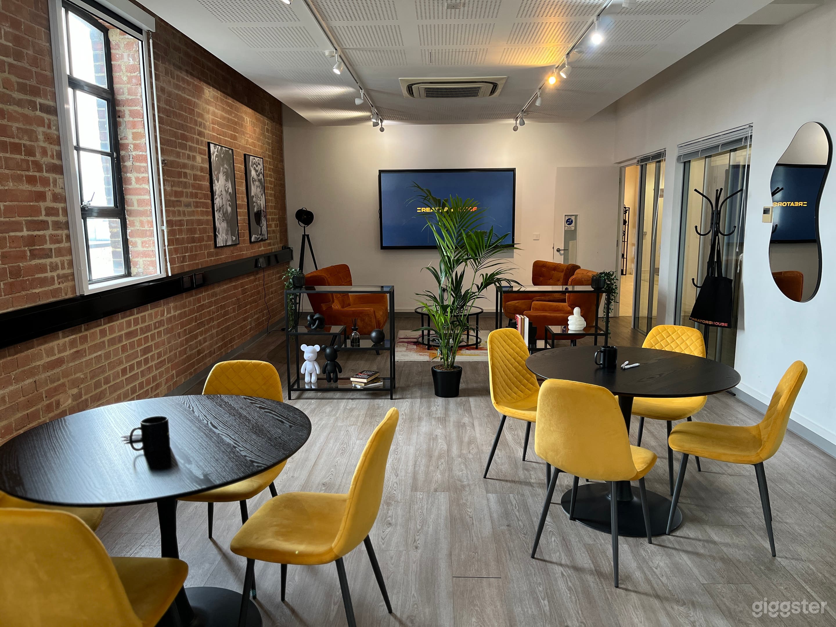 Co-working Space Photo 3