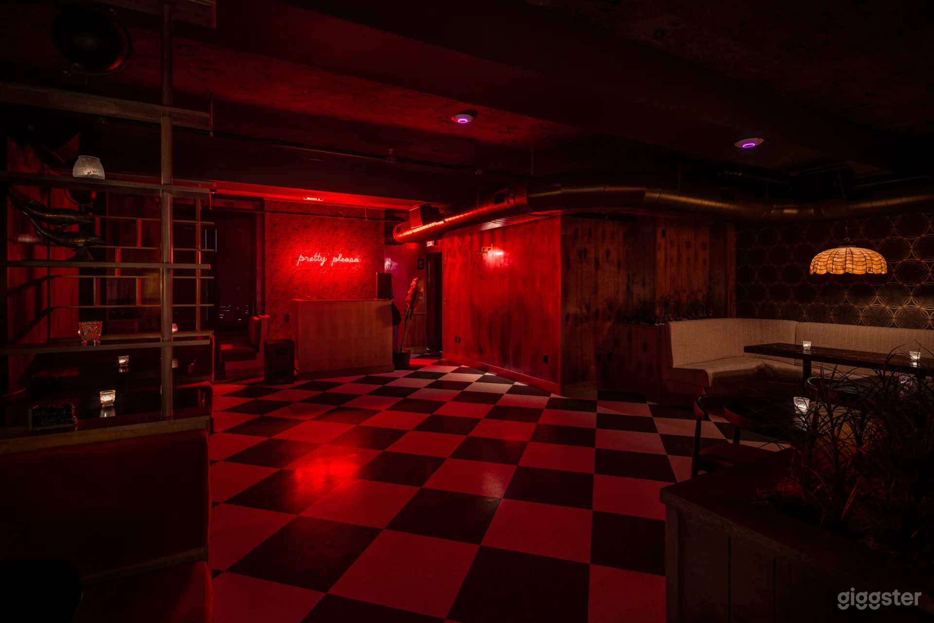 Trendy barbershop speakeasy in downtown Philly Photo 3