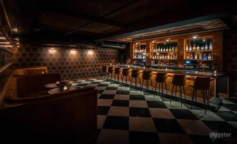  Trendy barbershop speakeasy in downtown Philly 