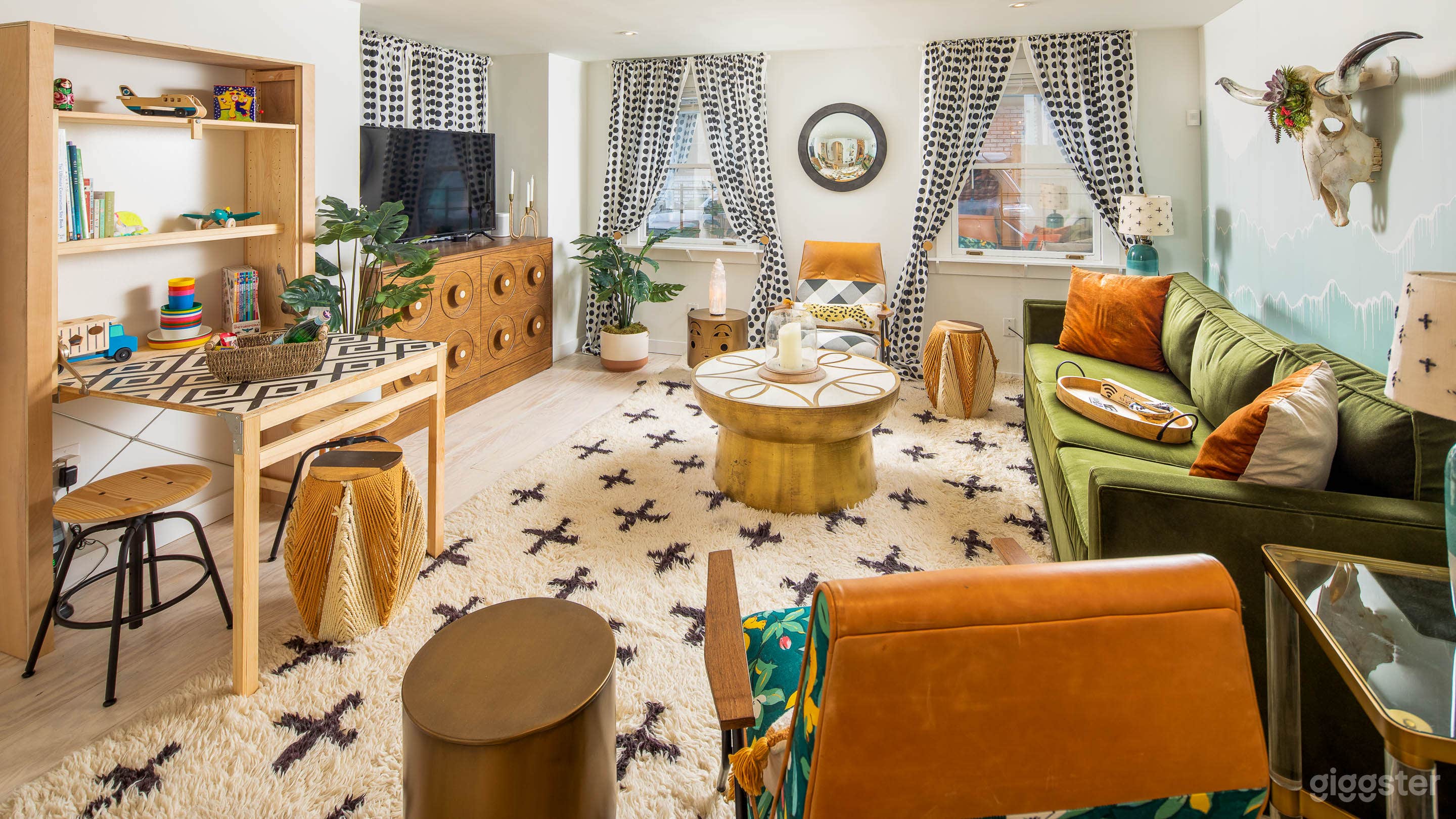 Euro Lux | Chic Furnished Rental Apartment Photo 1