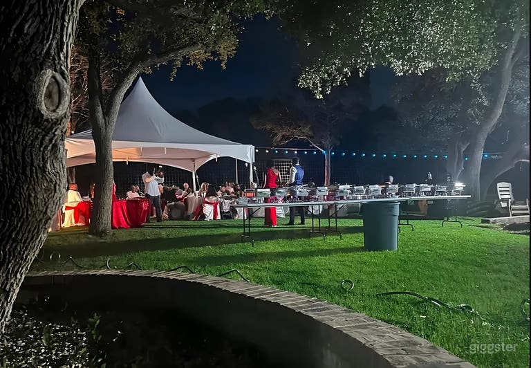  Spacious Oak-Shaded Backyard 